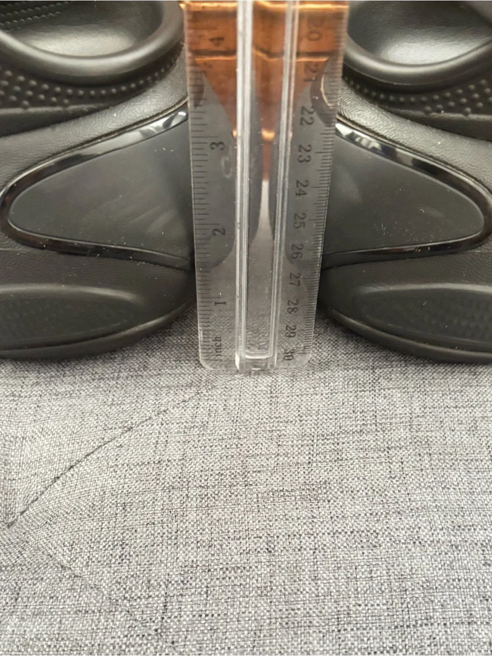 CROCS BUBBLE CRUSH CLOG in TRIPLE BLACK, size M7/W9